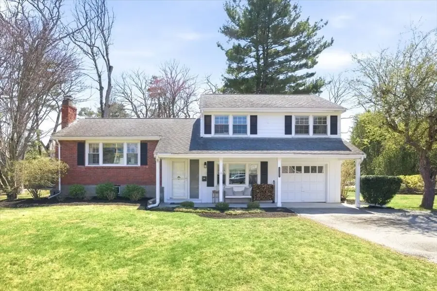 137 Robert Rd, Dedham, MA 02026 - #3