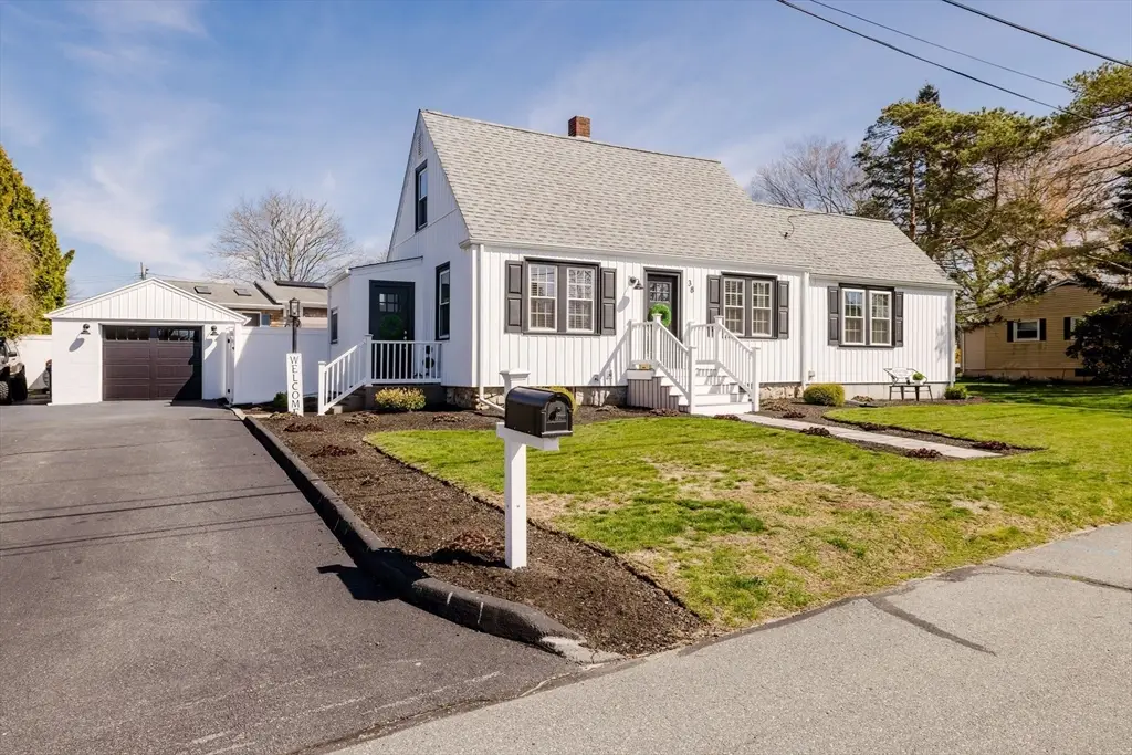 38 Jesse St, Fairhaven, MA 02719 - #1