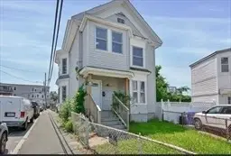 10 Holly St, Lawrence, MA 01841