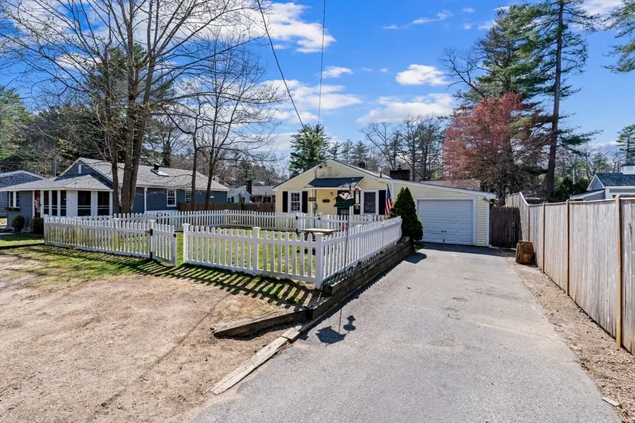 10 Beach Rd, Pembroke, MA 02359 - #2