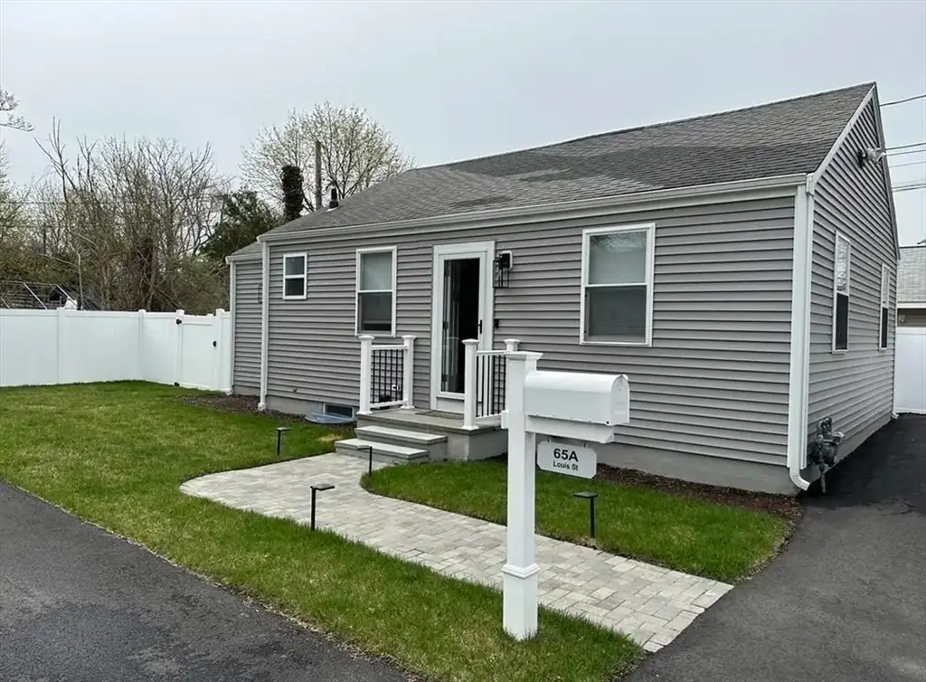 65 Louis St #A, Hyannis, MA 02601 - #1