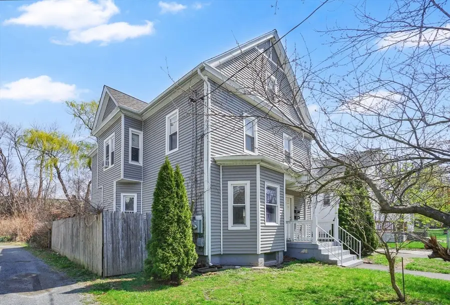 38 Whitman St, Chicopee, MA 01013 - #2