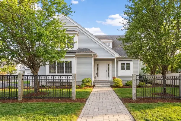 94 North #94, Medfield, MA 02052