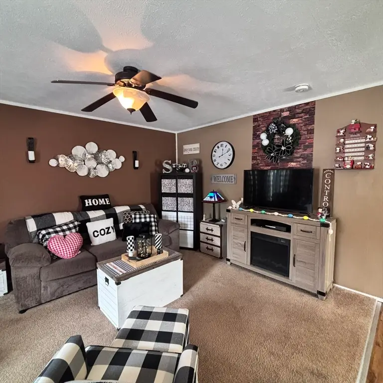 1156 Park St #23, Stoughton, MA 02072 - #3