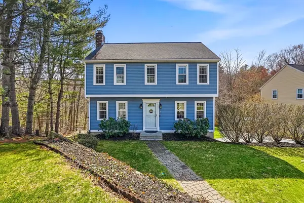 61 Hillando Dr, Shrewsbury, MA 01545