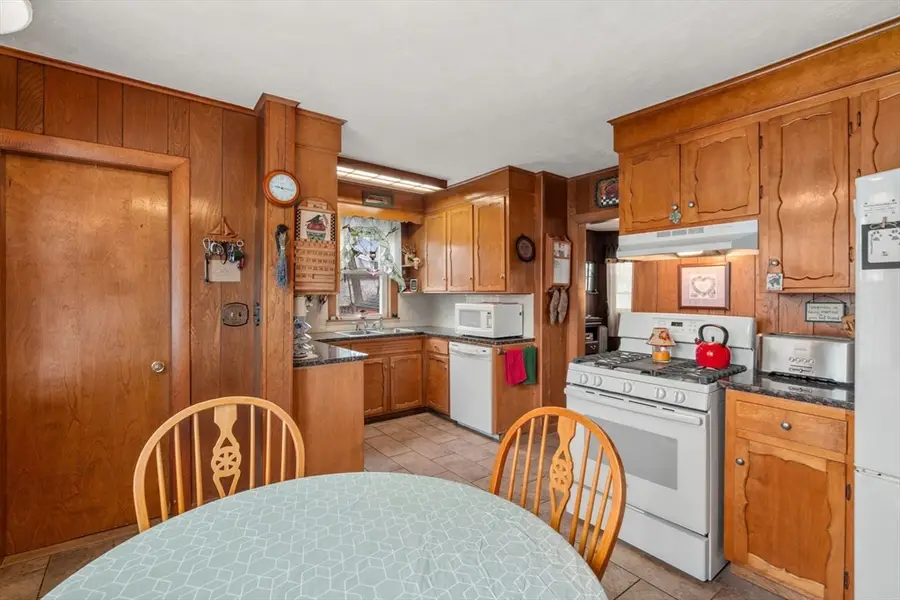 22 Elm Street, Methuen, MA 01844 - #3