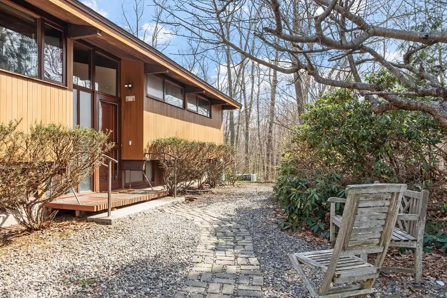 21 Gray Rd, Andover, MA 01810 - #2