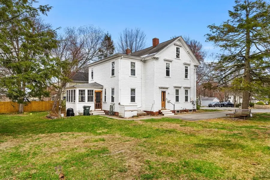 32 Ashland St, Newburyport, MA 01950 - #3