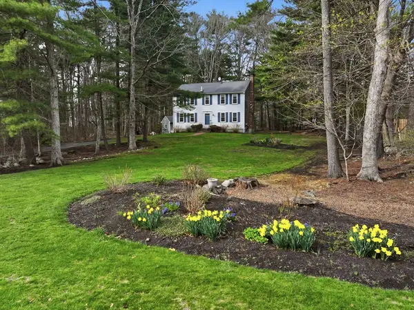 111 Brook Bend Road, Hanover, MA 02339