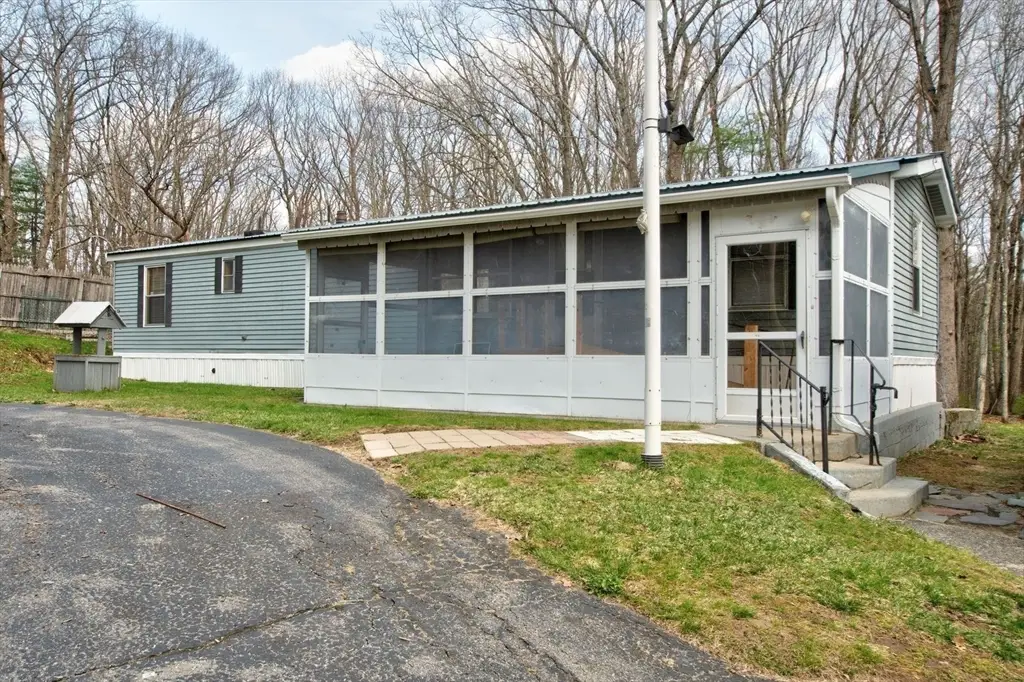 137 Central St, Ashburnham, MA 01430 - #1