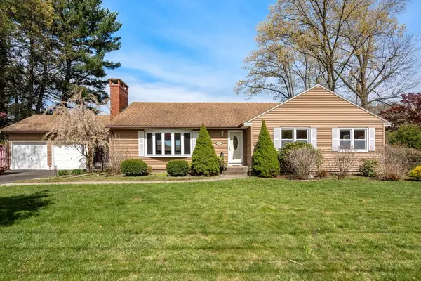 29 Llewellyn Drive, Westfield, MA 01085