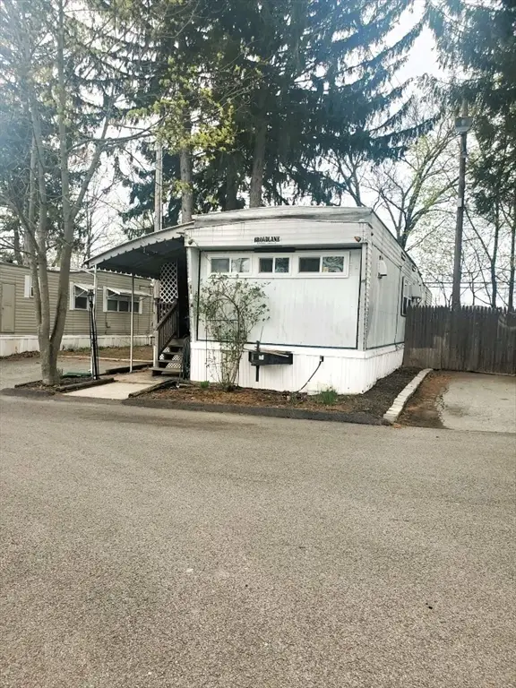 1346 Newport Ave. #B17, Attleboro, MA 02703