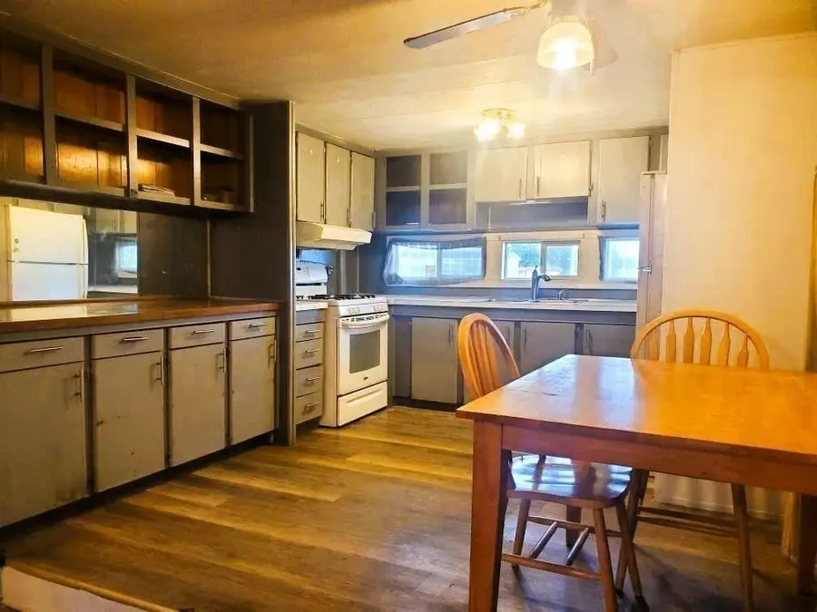 1346 Newport Ave. #B17, Attleboro, MA 02703 - #2