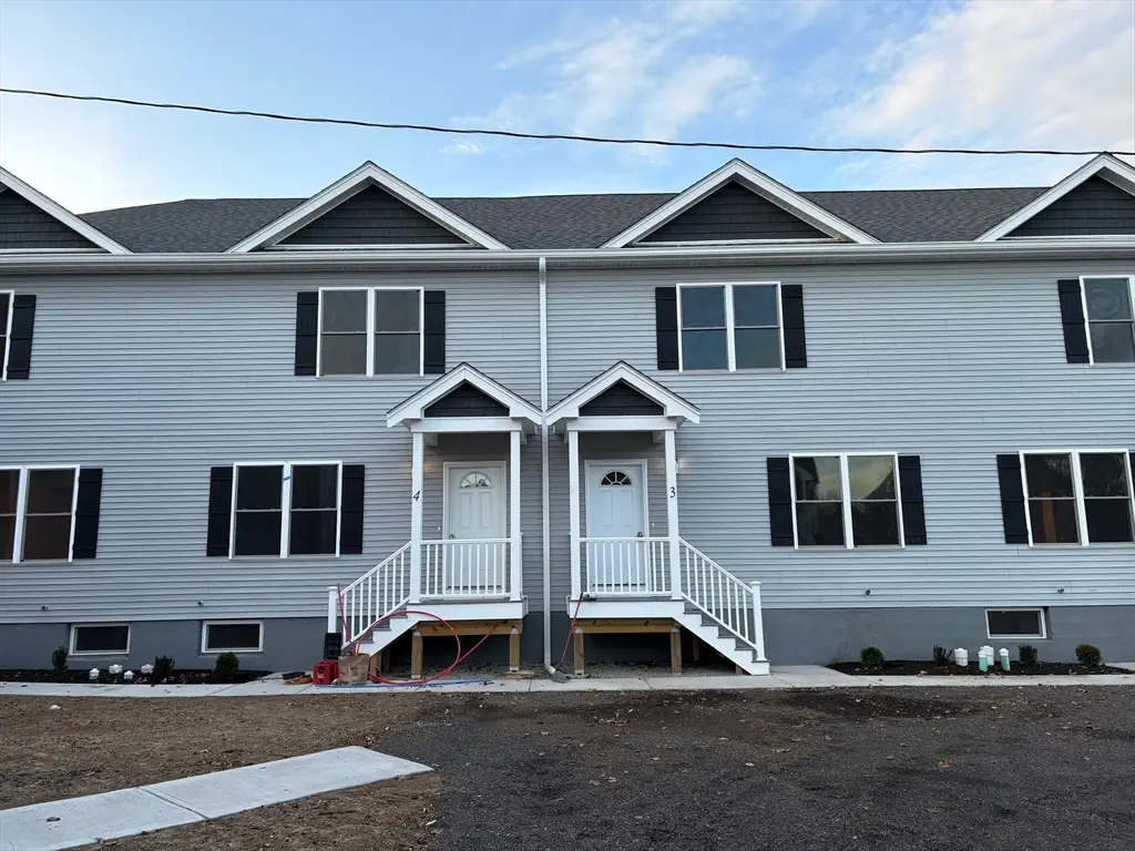 184 Avenue C #M-3, Woonsocket, RI 02895 - #1