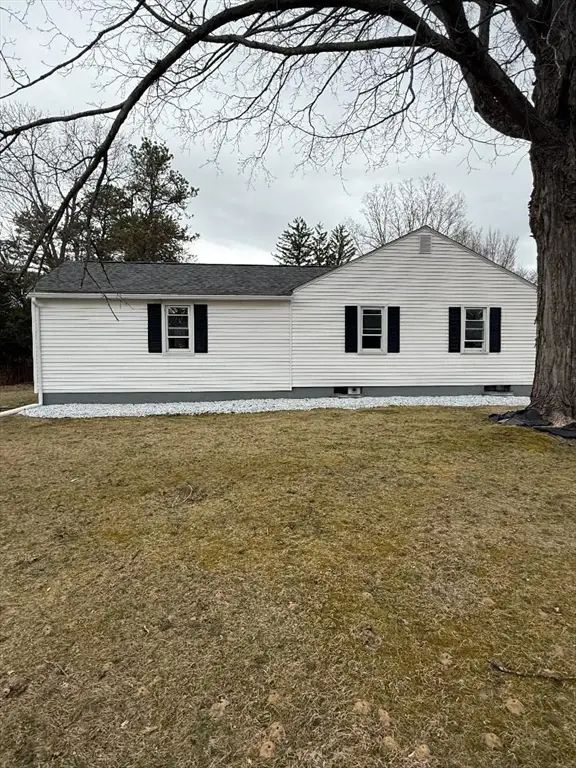 130 Fox Hill Rd, Springfield, MA 01118 - #3