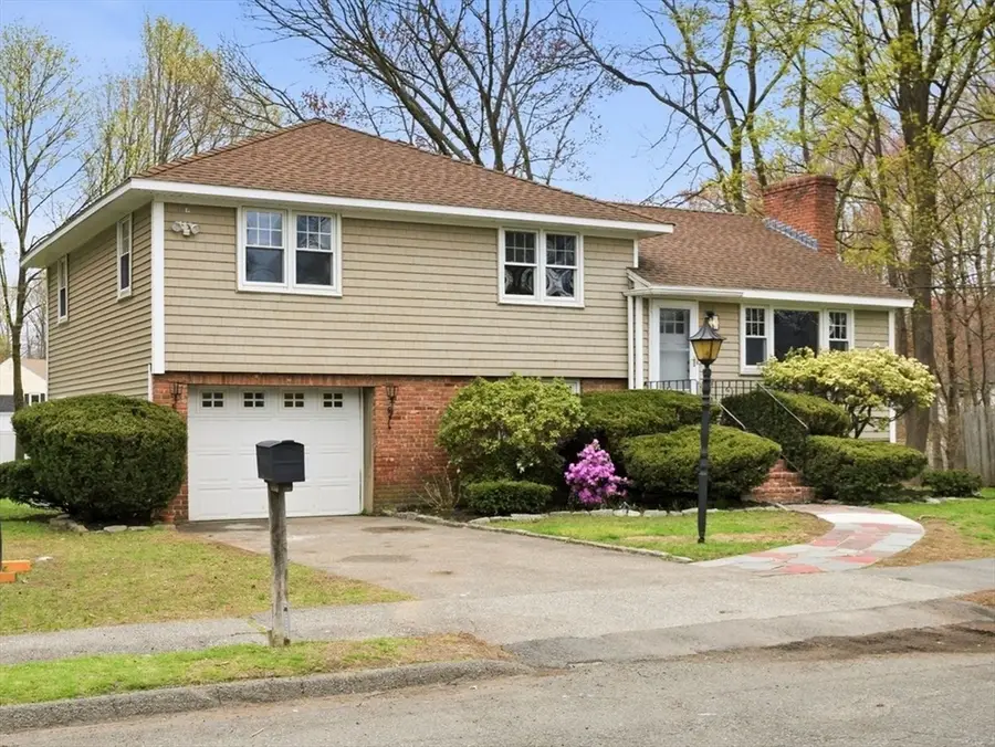 14 Sycamore Rd, Wakefield, MA 01880 - #2