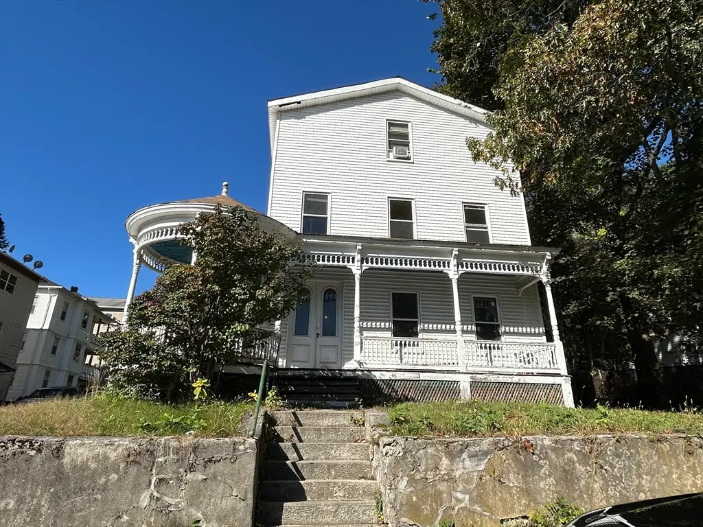 23 Lakewood St, Worcester, MA 01603 - #1