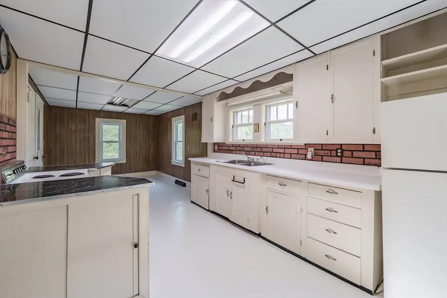 609 Berkshire Trail, Cummington, MA 01026 - #3