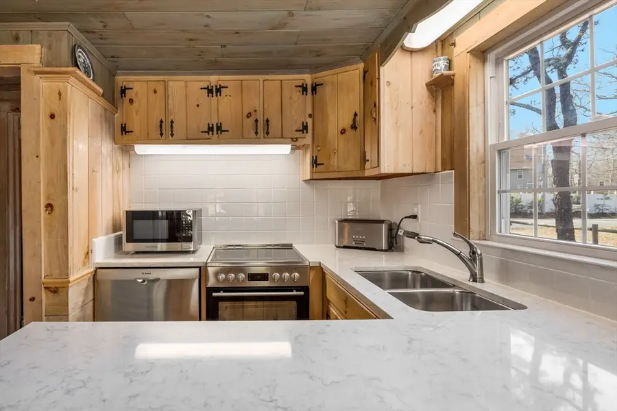 149 Pine Grove Rd, South Yarmouth, MA 02664 - #3