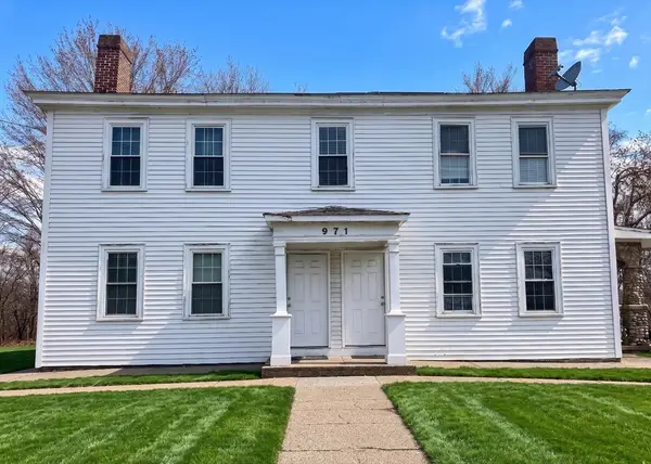 971 Waverly St, Framingham, MA 01702