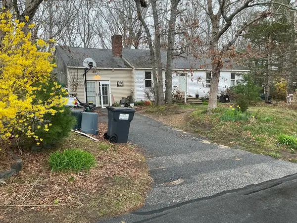 4 Blackthorn Path, Sandwich, MA 02644