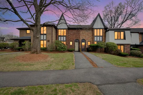 13 Cobblestone Lane #13, Worcester, MA 01606