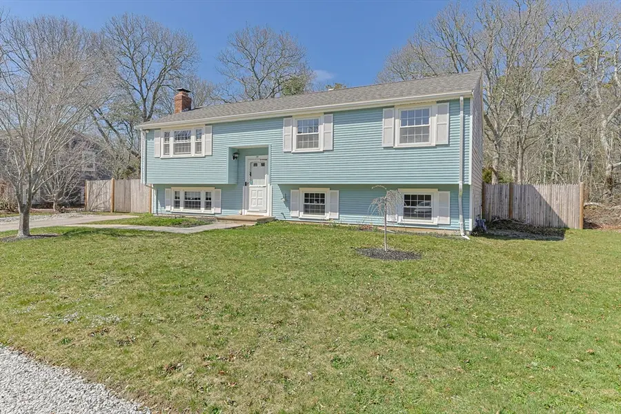 74 Meredith Dr, Falmouth, MA 02536 - #3