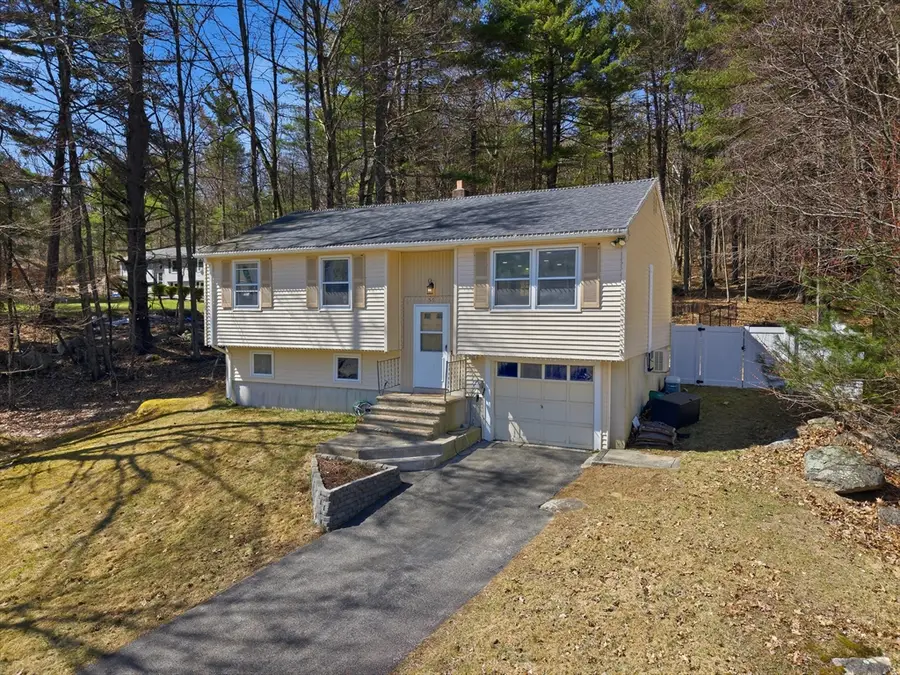 59 Larned Rd, Oxford, MA 01540 - #3