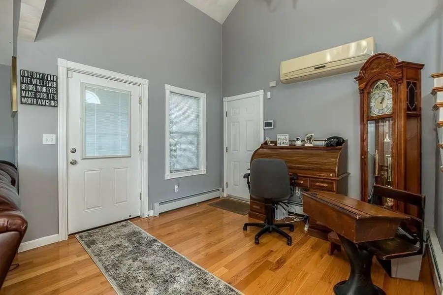 26 Washington Dr, Wareham, MA 02571 - #3