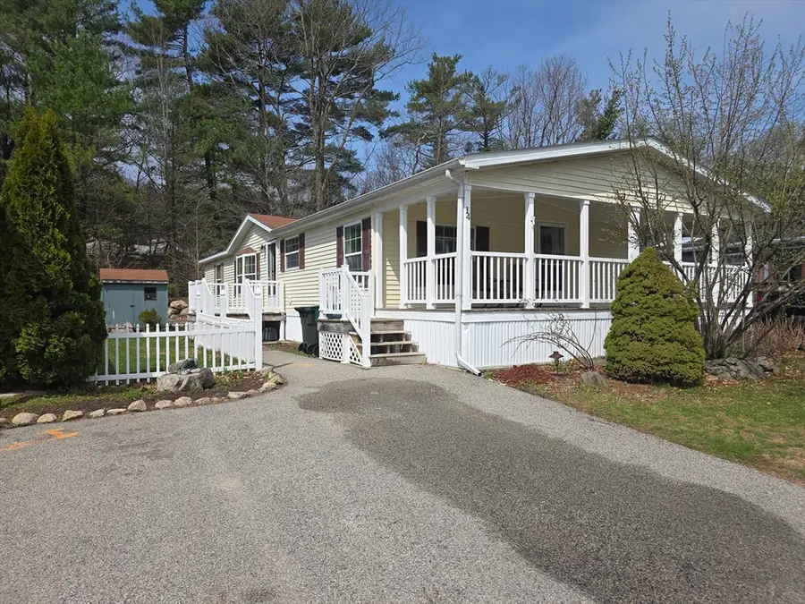 14 Medallion Rd, Holbrook, MA 02343 - #3