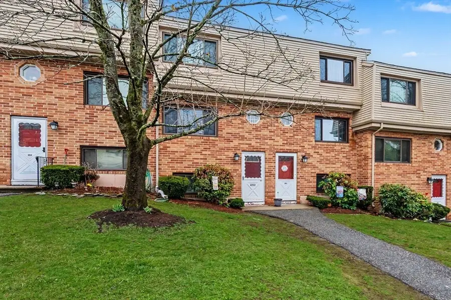 252 Farrwood Dr #252, Haverhill, MA 01835 - #2