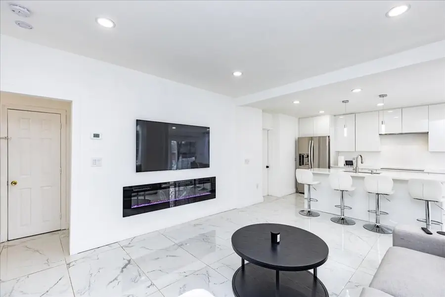 190 East St, Methuen, MA 01844 - #3