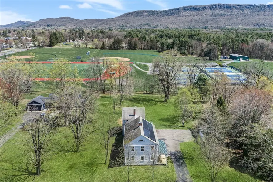 158 Park St, Easthampton, MA 01027 - #3