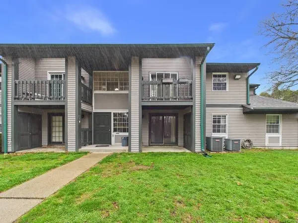 1940 Phillips Rd #17, New Bedford, MA 02745