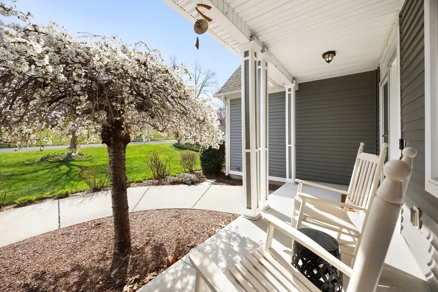 37 Red Bridge Ln, South Hadley, MA 01075 - #3