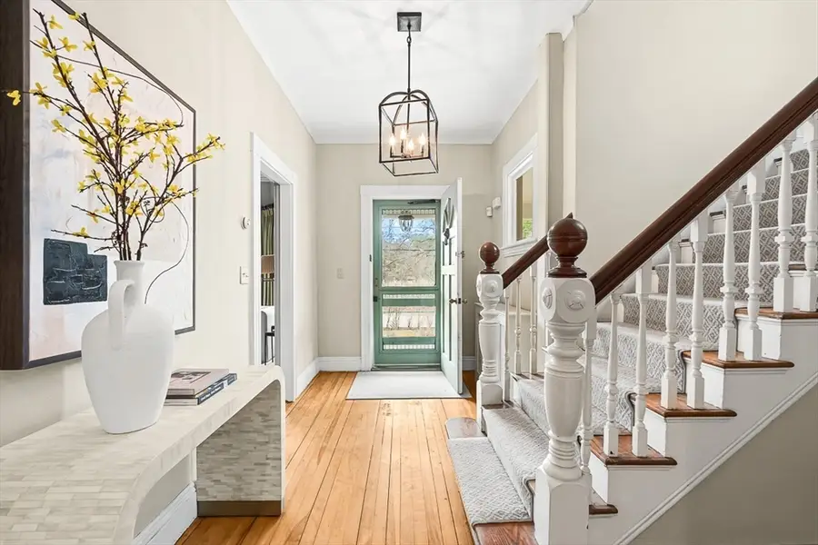 207 Weston Rd, Wellesley, MA 02482 - #3