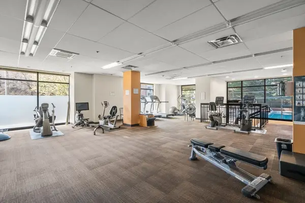 60 Longwood Ave #602, Brookline, MA 02446