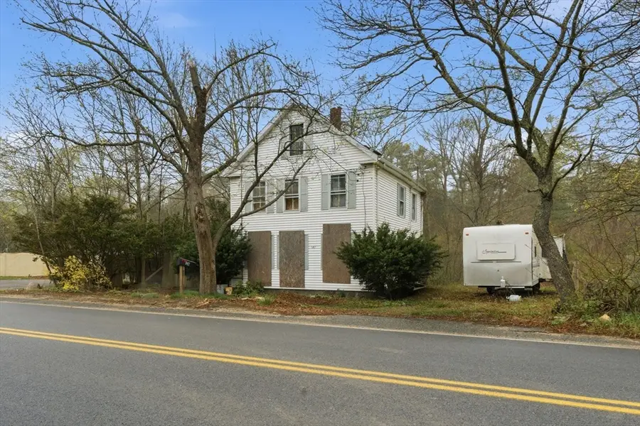 147 Plymouth St, Carver, MA 02330 - #2