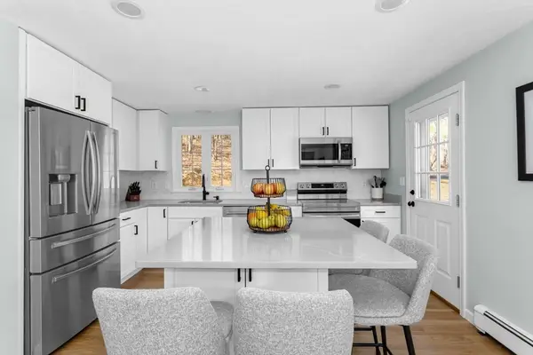 4 Marshall Street, Norfolk, MA 02056