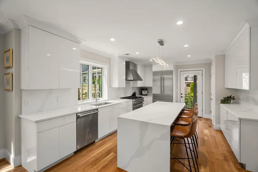 148 Kent St #148, Brookline, MA 02445 - #2