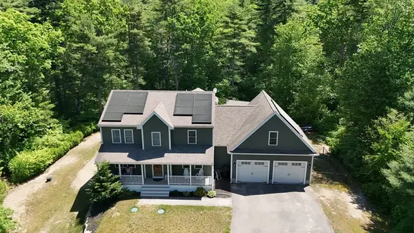32-1/2 E Howland Rd, Freetown, MA 02717