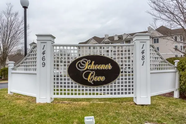 1481 Phillips Rd #1305, New Bedford, MA 02745