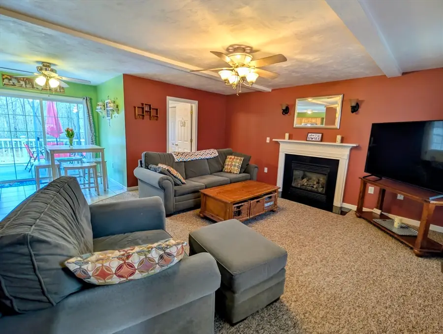 6 Marrissa Cir, Charlton, MA 01507 - #3