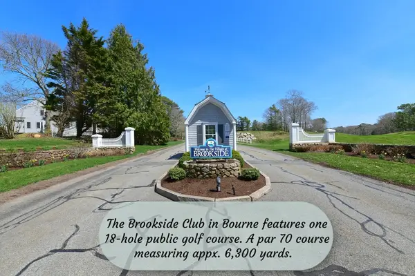 2 Candleberry Ct #2, Bourne, MA 02532