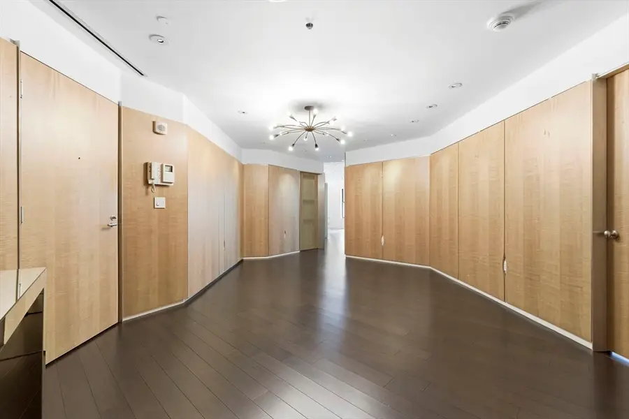 9 W Broadway #618, Boston, MA 02127 - #3