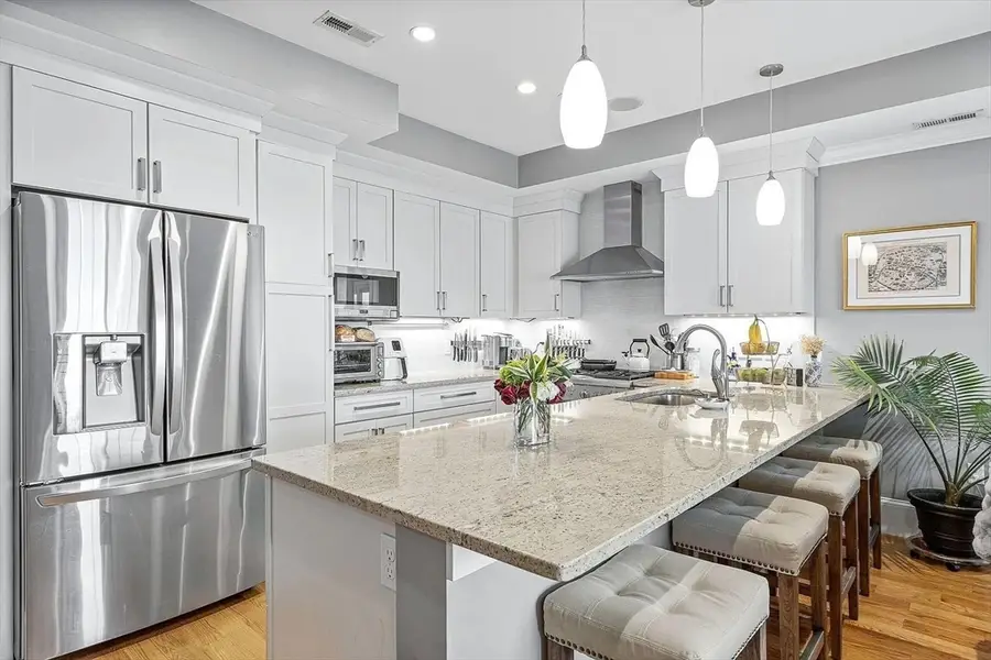 858 E 2nd St #7, Boston, MA 02127 - #3