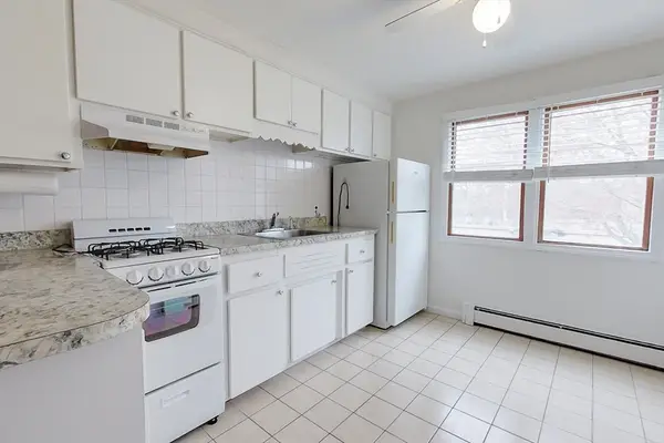 180 Tyngsboro Rd #22A, Chelmsford, MA 01863