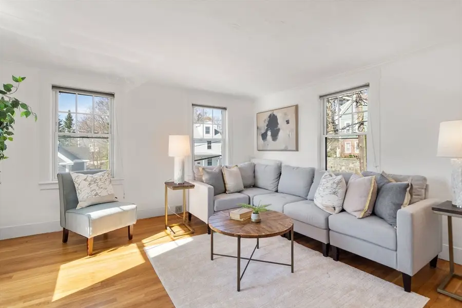 2 Commercial St #3, Marblehead, MA 01945 - #3