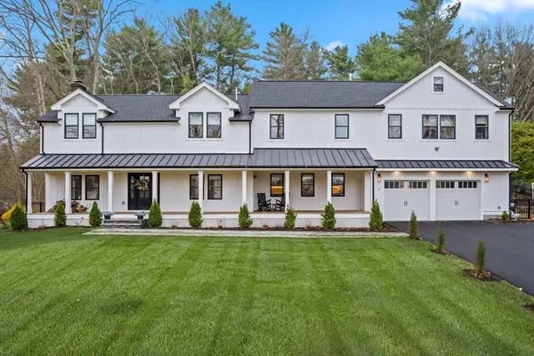 7 Circle Drive, Dover, MA 02030