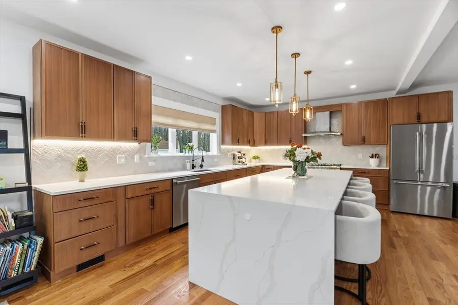 7 Circle Drive, Dover, MA 02030 - #3